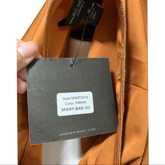 NWT $49 Marc New York Top Medium - Picture 3 of 3